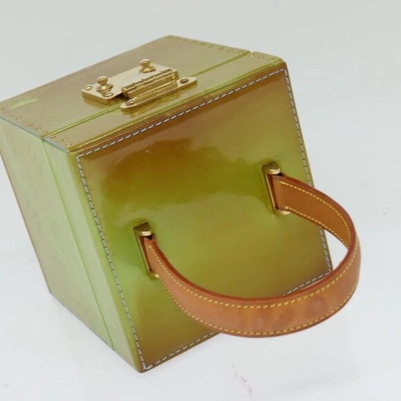 LOUIS VUITTON Monogram Vernis Bleecker Pouch Baby Blue - Picture 5 of 16